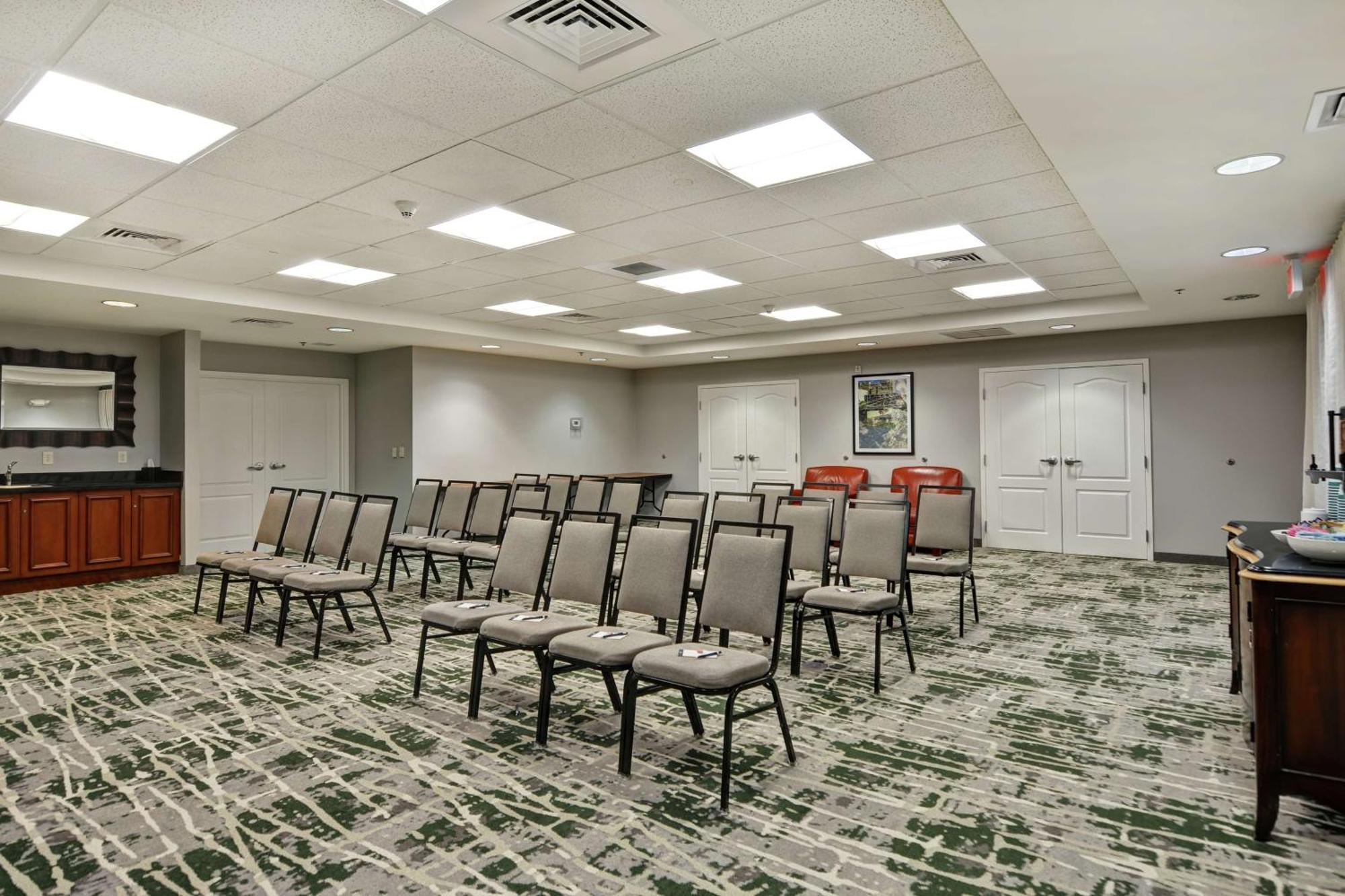 Homewood Suites By Hilton Reno Exterior photo