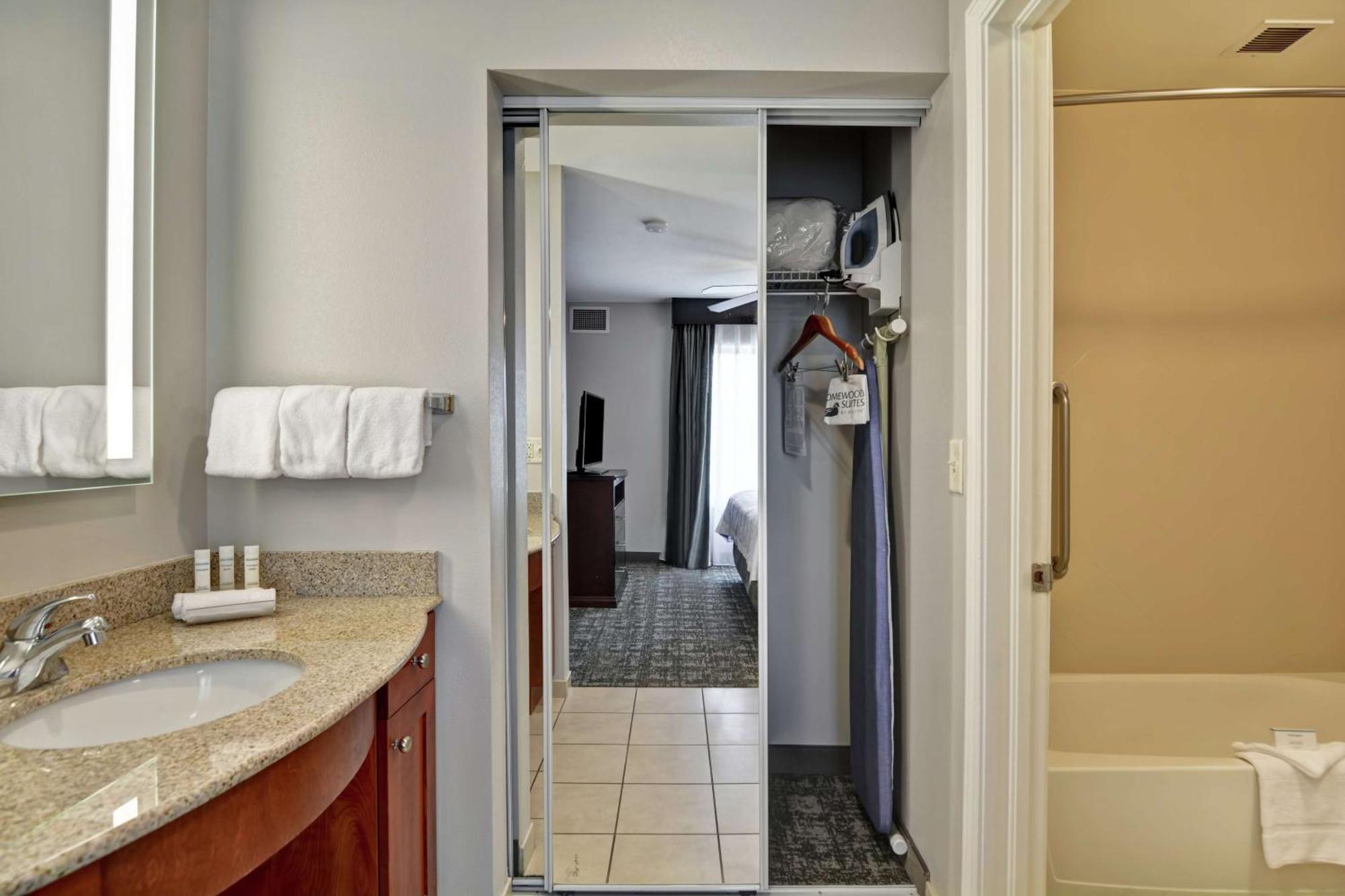Homewood Suites By Hilton Reno Exterior photo